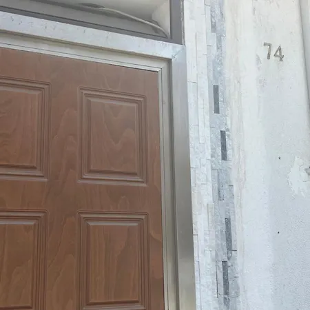 Apartament Catoio 74 *